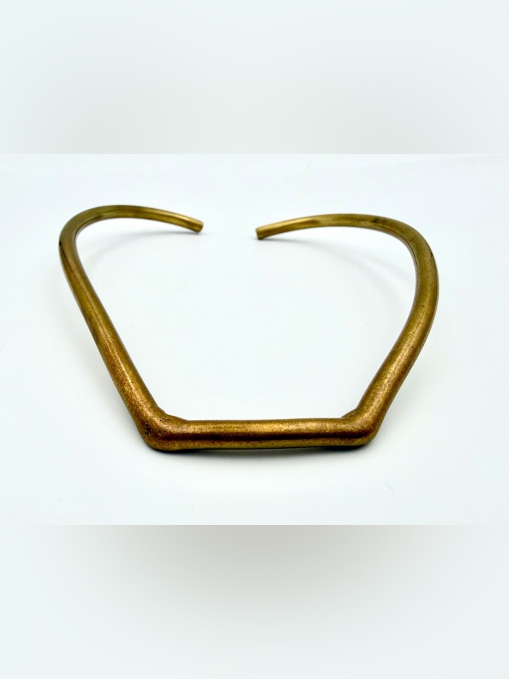 Minimal U-Shaped Open Collar Necklace in Gold Tone - Picture 2 of 4
